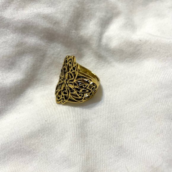 Golden Siren Ring Size 7 - Picture 4 of 4